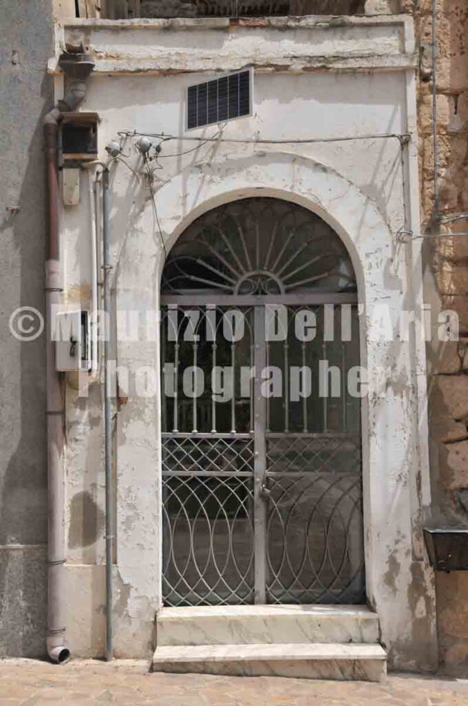 Cappella Madonna delle Catene - Piazza Francesco Lanza, Valguarnera Caropepe (EN)